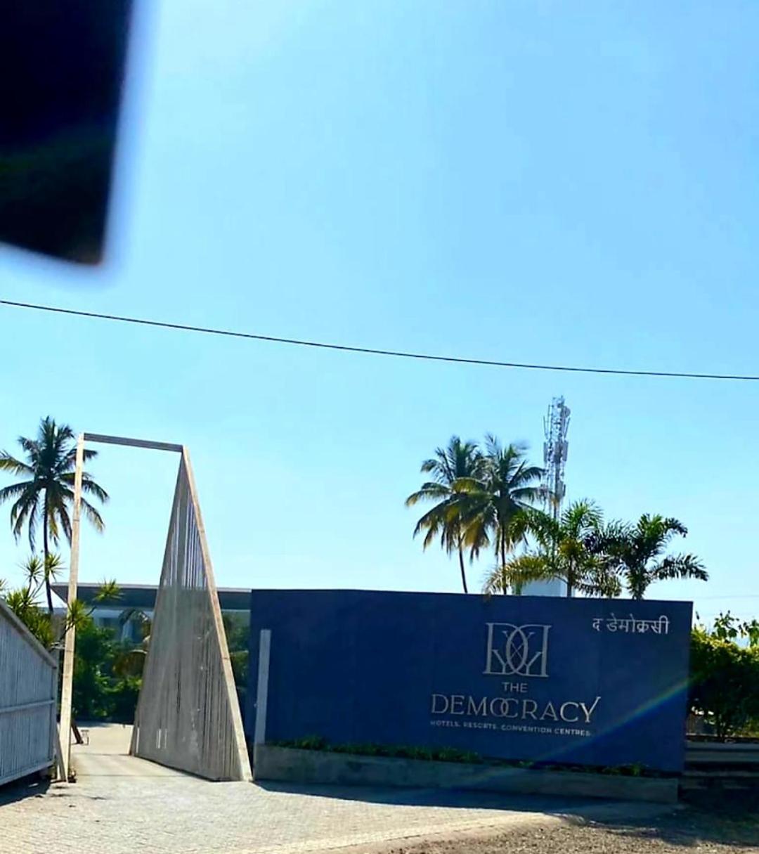 The Democracy Hotel & Resorts Nashik Exterior foto